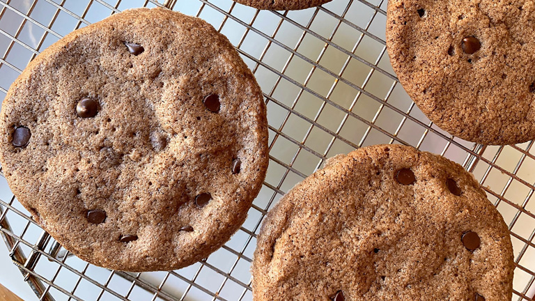 Thin & Crispy Chocolate Chip Cookies Recipe